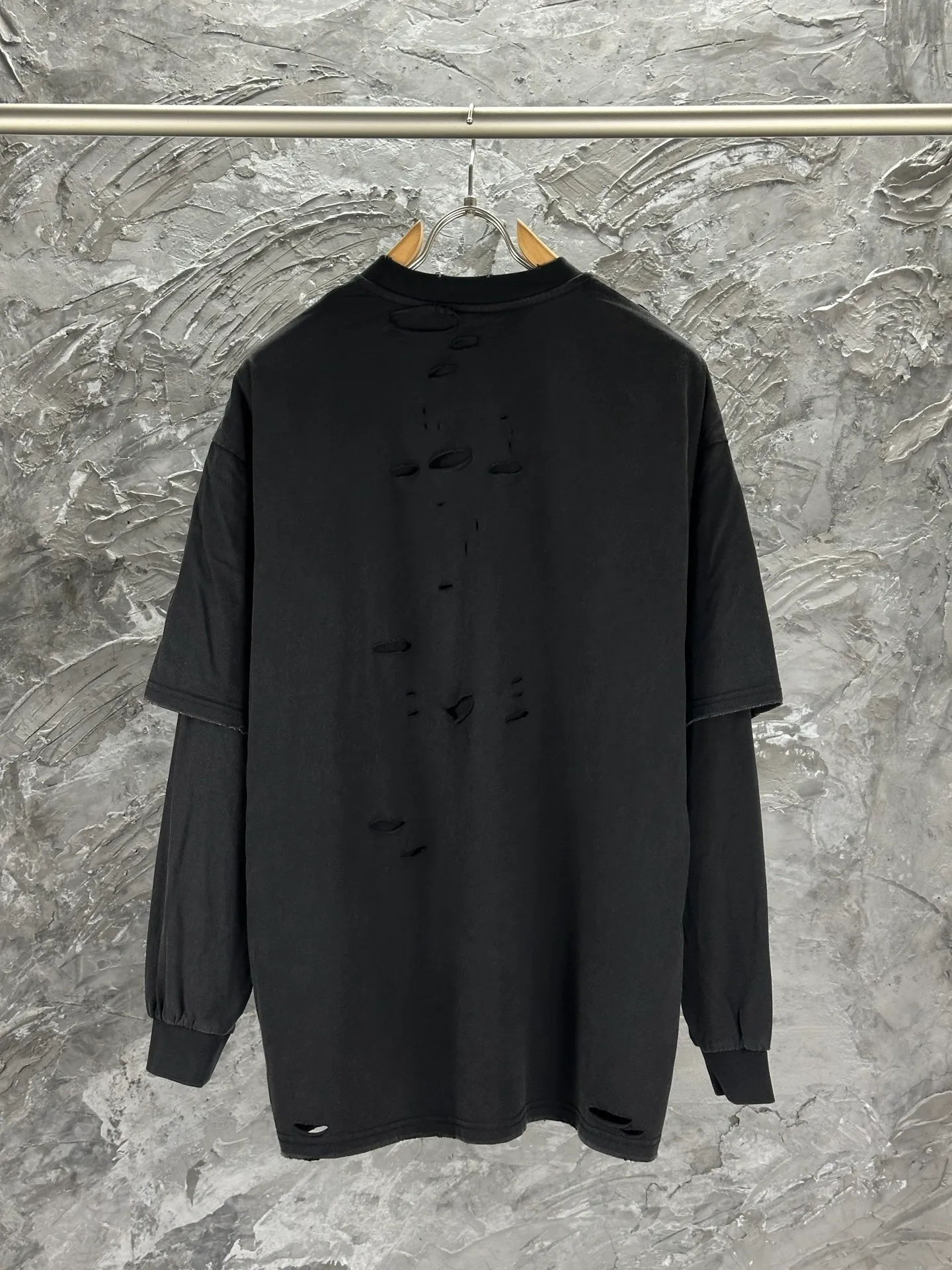 BALENCI*GA 25 3MClassic LOGO T . . . . . . . 280g . . OS Same Style -Color： -SIZE：Xs S M L 8637